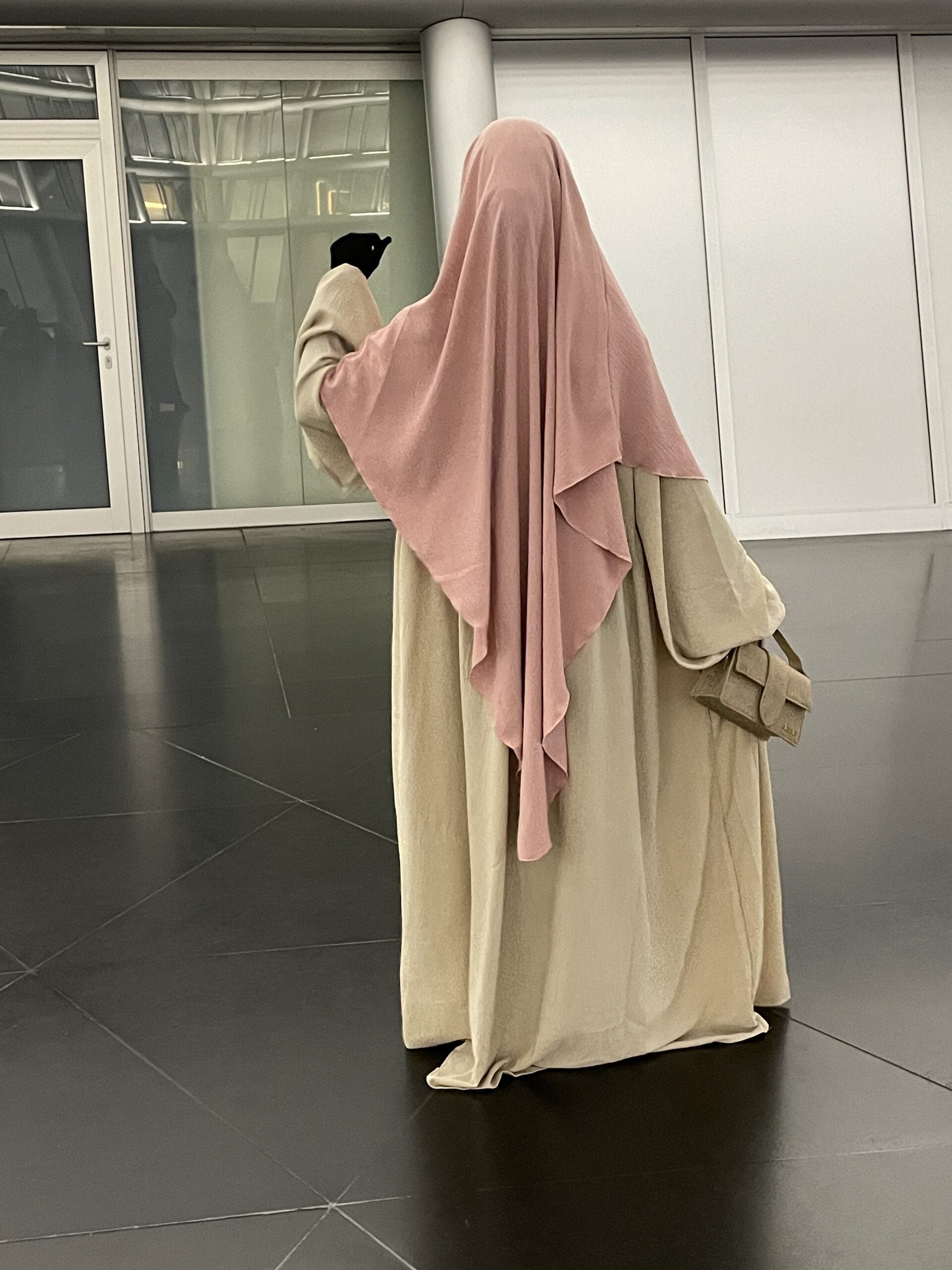 Abaya Selma Ballonärmel Beige