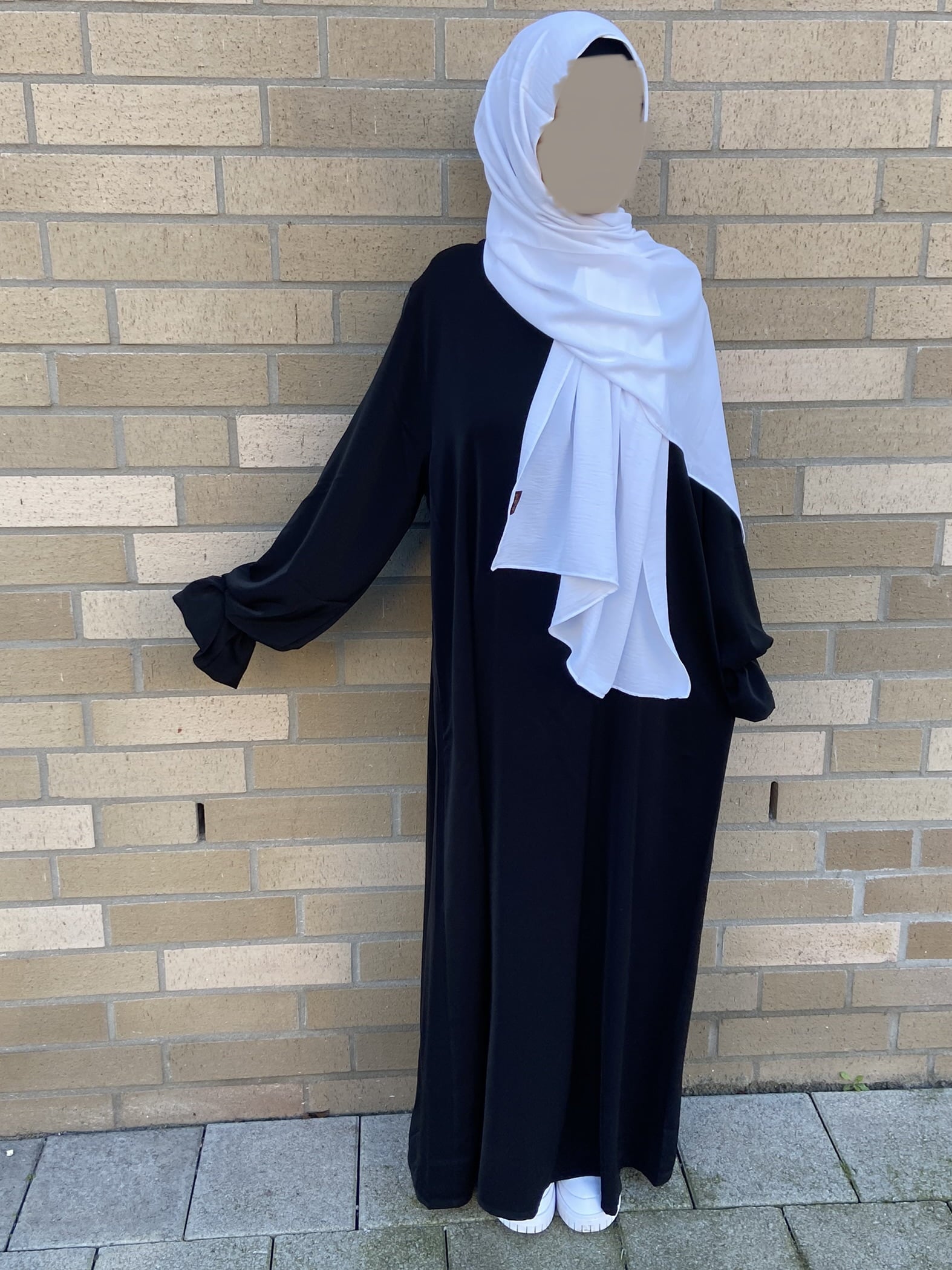 Abaya Elvira Schwarz