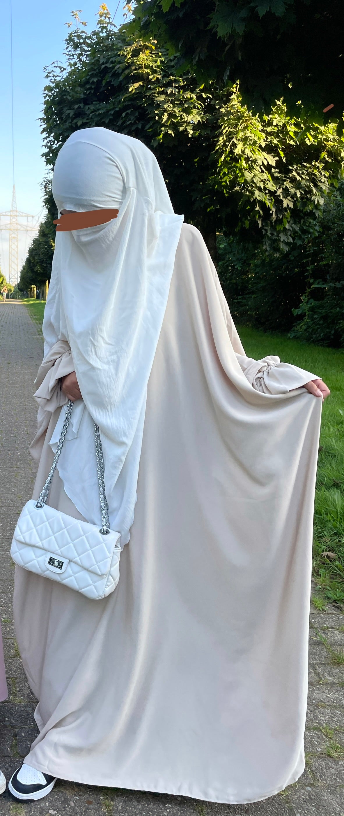 Farasha Abaya Elvirastyle beige
