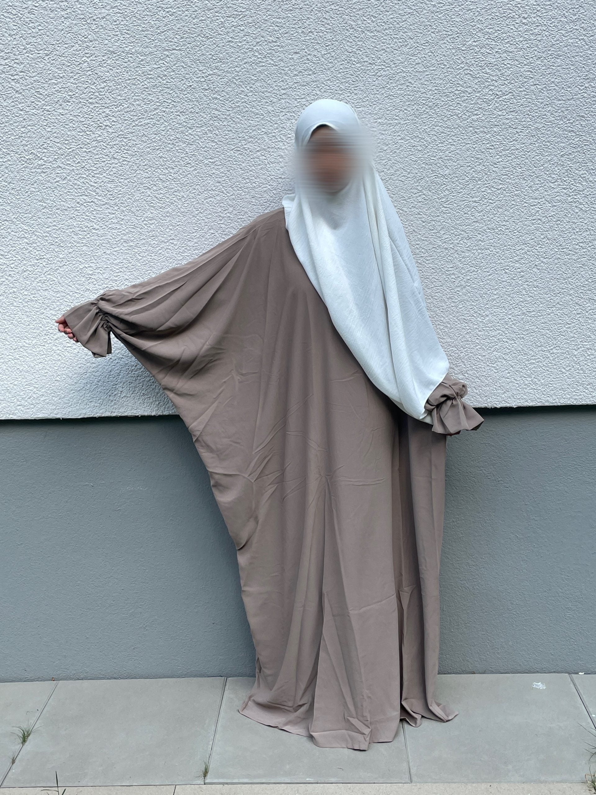 Farasha Abaya (Elvira Style) Taupe