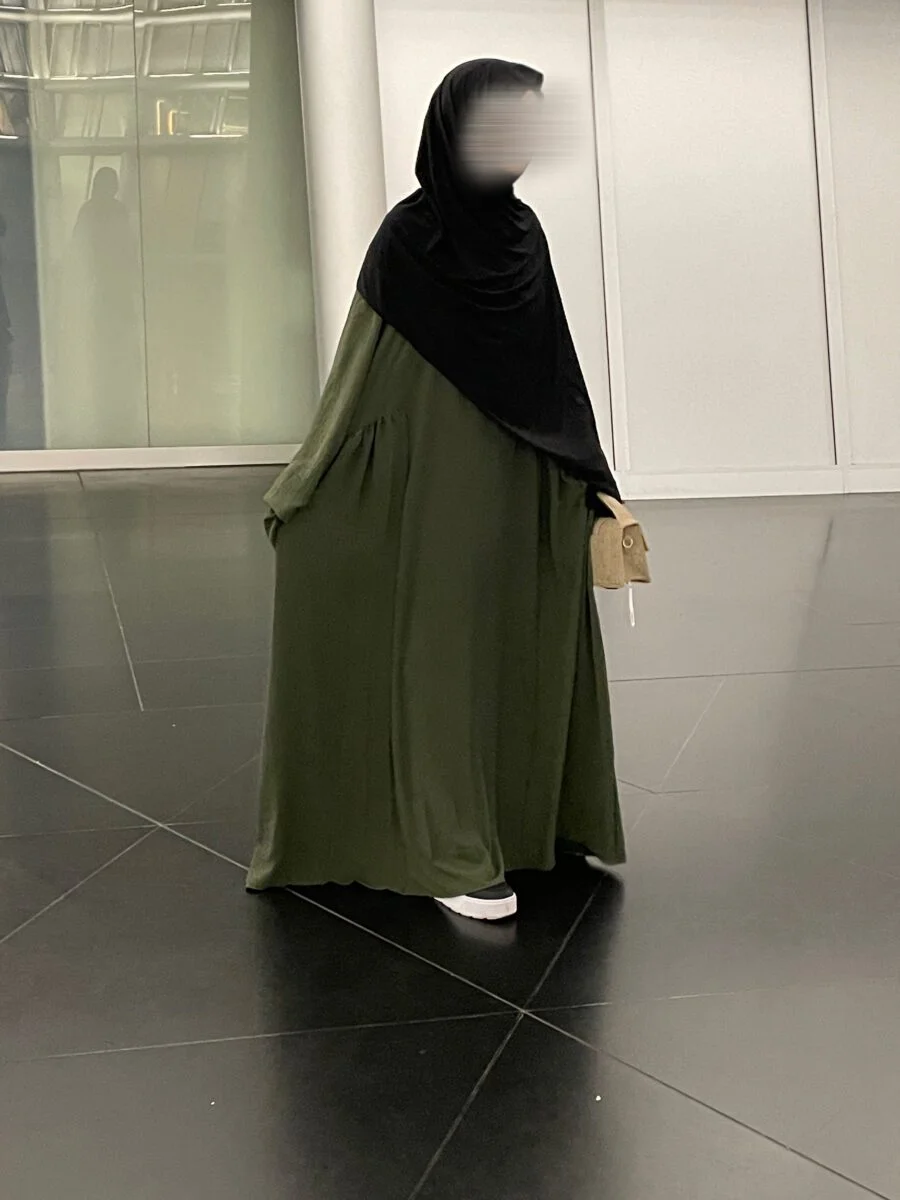 Abaya Selma Ballonärmel Khaki - Image 3